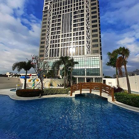 The Excelsior Hotel Las Pinas Exterior photo